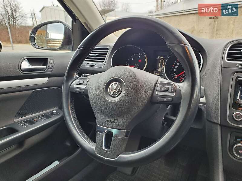 Универсал Volkswagen Golf 2012 в Стрые