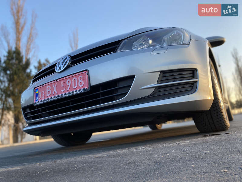 Универсал Volkswagen Golf 2014 в Измаиле
