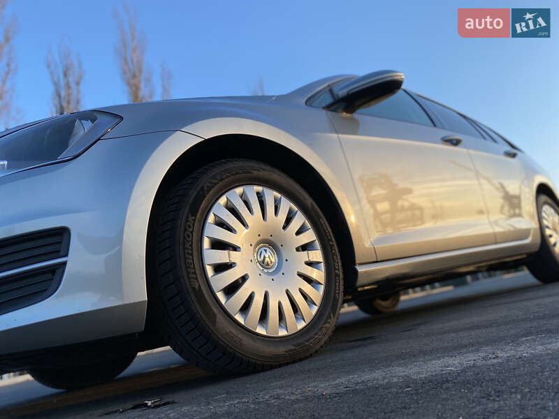Универсал Volkswagen Golf 2014 в Измаиле