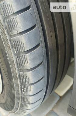 Хэтчбек Volkswagen Golf 2008 в 