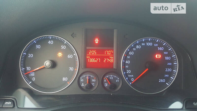 Хетчбек Volkswagen Golf 2004 в Тернополі