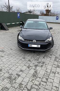 Хэтчбек Volkswagen Golf 2014 в Мукачево