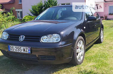 Хетчбек Volkswagen Golf 2002 в Львові