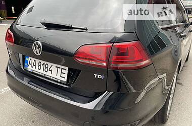 Універсал Volkswagen Golf 2015 в Києві