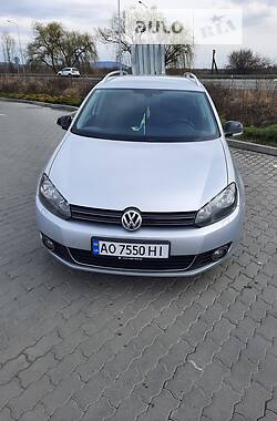 Універсал Volkswagen Golf 2011 в Ужгороді