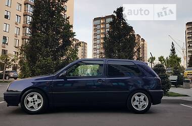 Хэтчбек Volkswagen Golf 1995 в Киеве