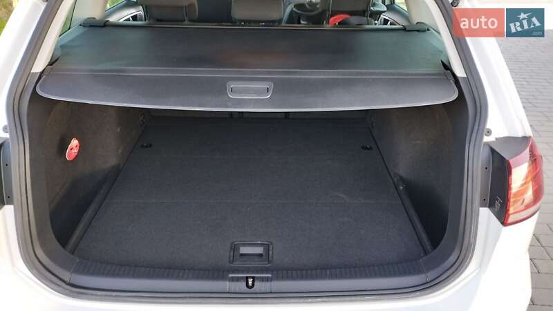 Універсал Volkswagen Golf 2017 в Хусті