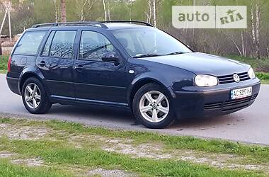 Універсал Volkswagen Golf 2001 в 