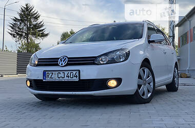 Универсал Volkswagen Golf 2011 в 