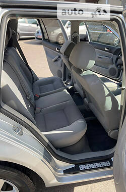 Универсал Volkswagen Golf 2003 в 