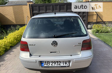 Хэтчбек Volkswagen Golf 2000 в Виннице