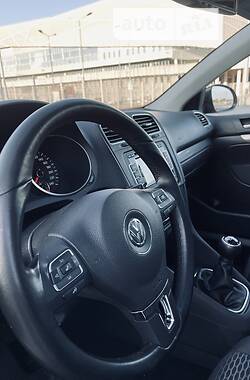 Универсал Volkswagen Golf 2012 в 
