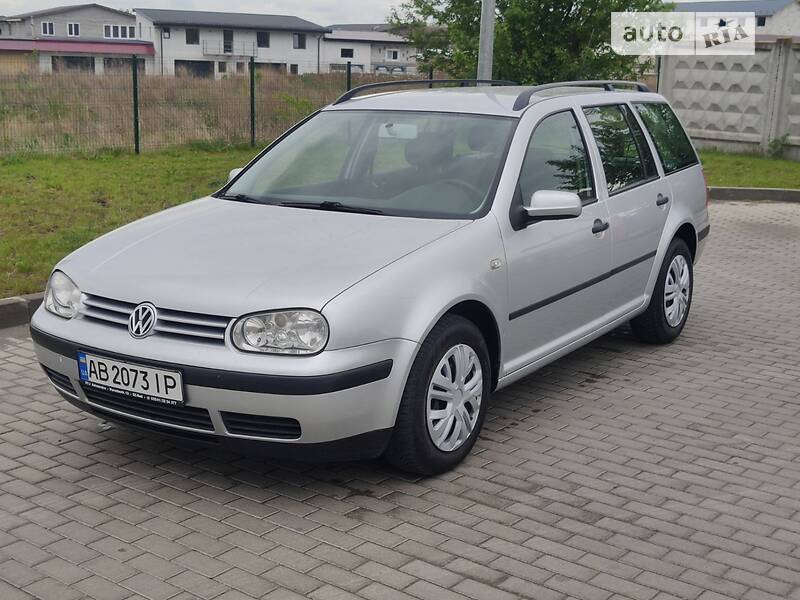 Универсал Volkswagen Golf 2001 в Виннице