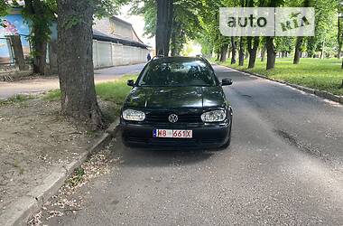 Универсал Volkswagen Golf 2002 в Ровно