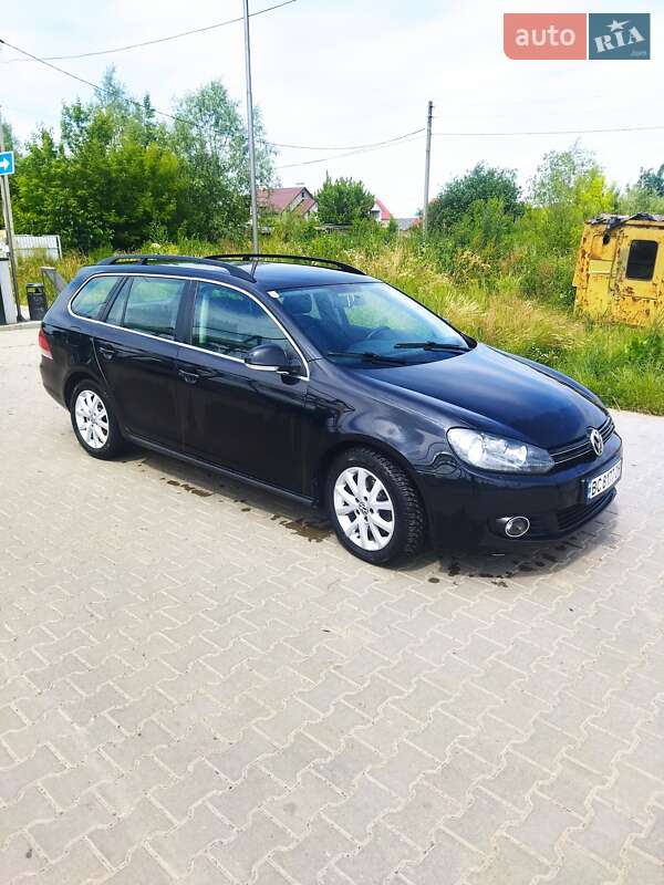 Универсал Volkswagen Golf 2012 в Самборе