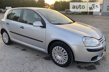 Хэтчбек Volkswagen Golf 2004 в Бучаче