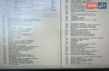 Хэтчбек Volkswagen Golf 2011 в 