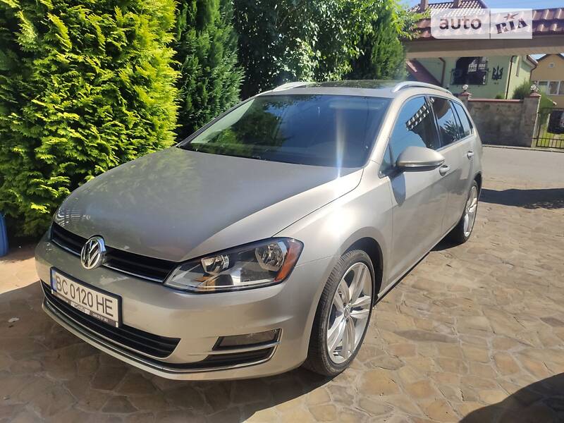 Универсал Volkswagen Golf 2015 в Львове