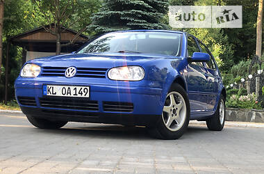 Хэтчбек Volkswagen Golf 2001 в Дрогобыче