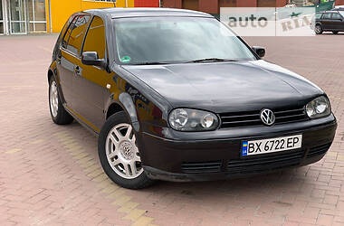 Хетчбек Volkswagen Golf 2002 в Хмельницькому