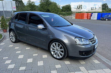 Хэтчбек Volkswagen Golf 2008 в Мукачево