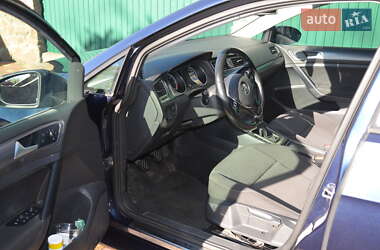 Универсал Volkswagen Golf 2013 в 