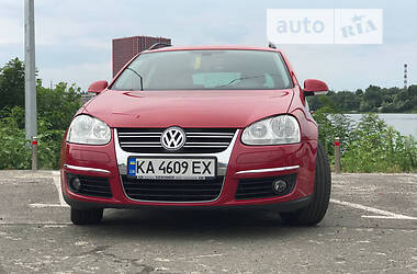 Универсал Volkswagen Golf 2009 в Киеве