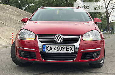 Универсал Volkswagen Golf 2009 в Киеве
