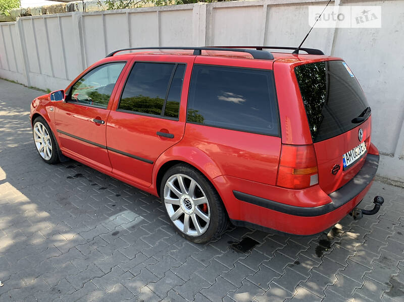 Универсал Volkswagen Golf 2004 в Житомире