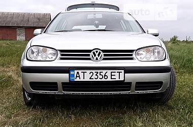 Хетчбек Volkswagen Golf 2002 в Івано-Франківську