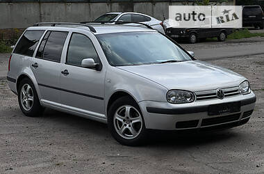 Универсал Volkswagen Golf 2000 в 