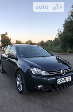 Хэтчбек Volkswagen Golf 2010 в Бориславе