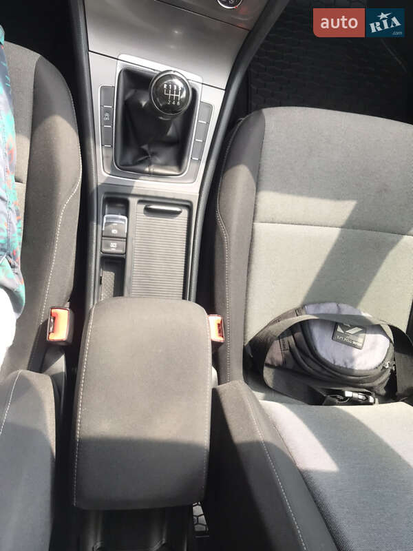 Универсал Volkswagen Golf 2014 в Львове фото 24 Универсал Volkswagen Golf 2014 в Львове