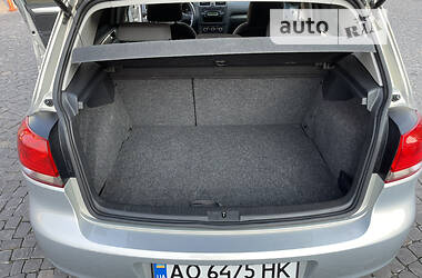 Хэтчбек Volkswagen Golf 2009 в 
