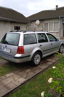 Универсал Volkswagen Golf 2004 в Теребовле