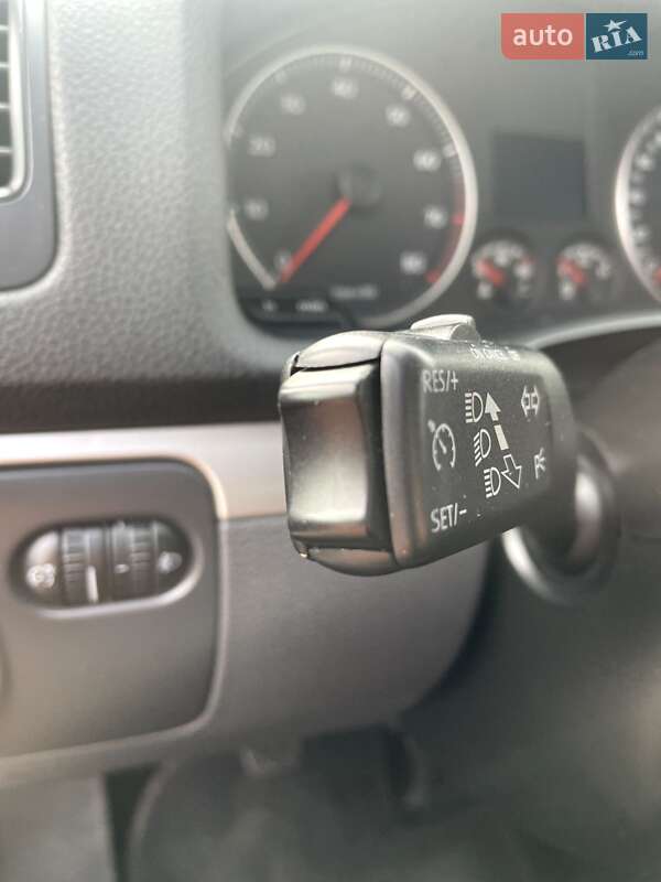 Универсал Volkswagen Golf 2008 в Староконстантинове