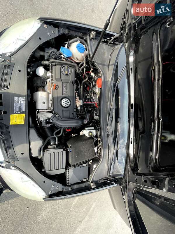 Универсал Volkswagen Golf 2008 в Староконстантинове