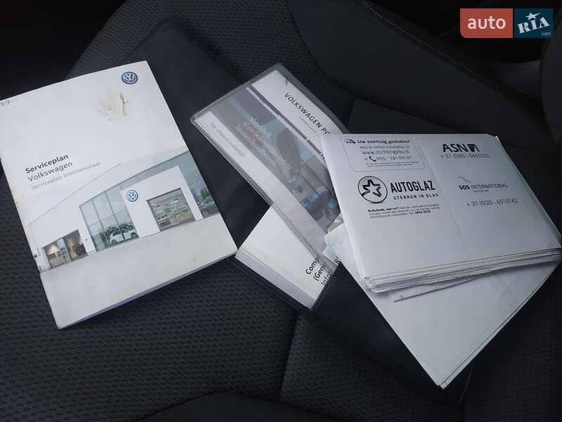 Универсал Volkswagen Golf 2017 в Ровно