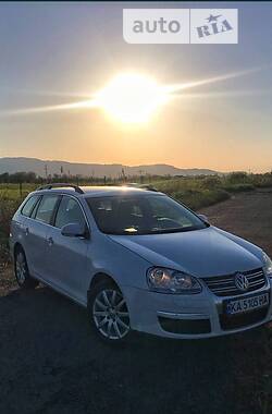 Универсал Volkswagen Golf 2008 в Хусте