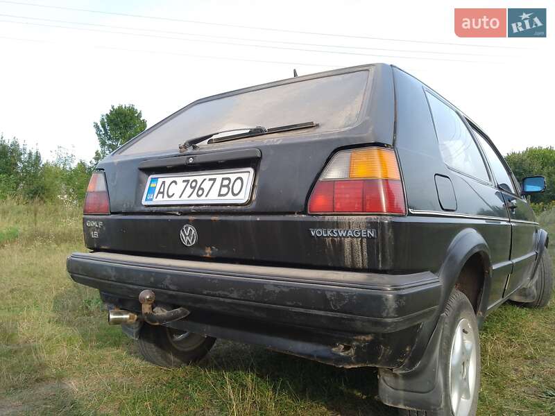 Хетчбек Volkswagen Golf 1988 в Ківерцях
