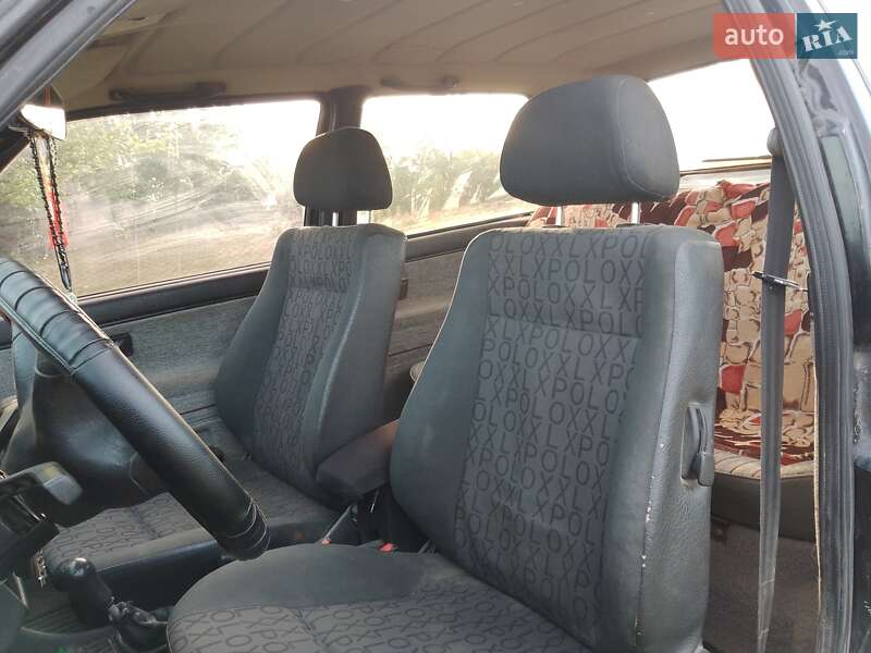 Хетчбек Volkswagen Golf 1988 в Ківерцях