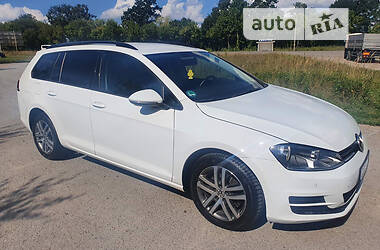 Універсал Volkswagen Golf 2016 в 