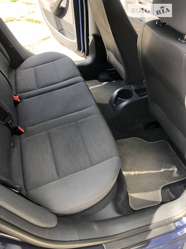 Хэтчбек Volkswagen Golf 2004 в Коломые