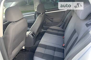 Хетчбек Volkswagen Golf 2008 в Мукачевому