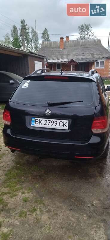 Універсал Volkswagen Golf 2010 в Дубровиці фото 4 Універсал Volkswagen Golf 2010 в Дубровиці