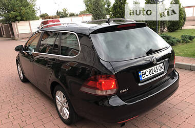 Универсал Volkswagen Golf 2011 в 