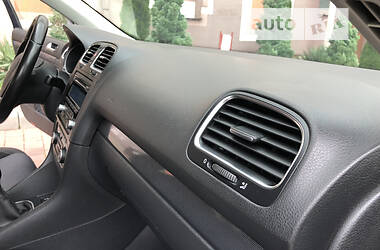 Универсал Volkswagen Golf 2011 в 