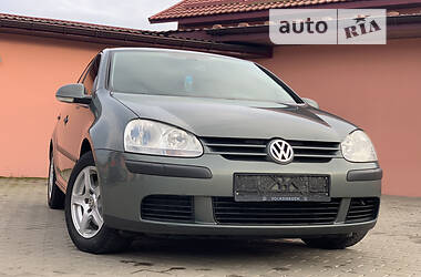 Хэтчбек Volkswagen Golf 2008 в 