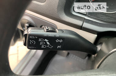 Хэтчбек Volkswagen Golf 2008 в 