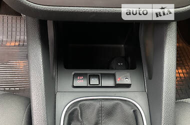 Хэтчбек Volkswagen Golf 2008 в 